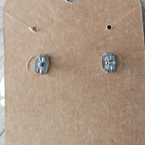 Claire's Sparkly Unicorn Dangle Stud Earrings ✨🦄 - Picture 2 of 6